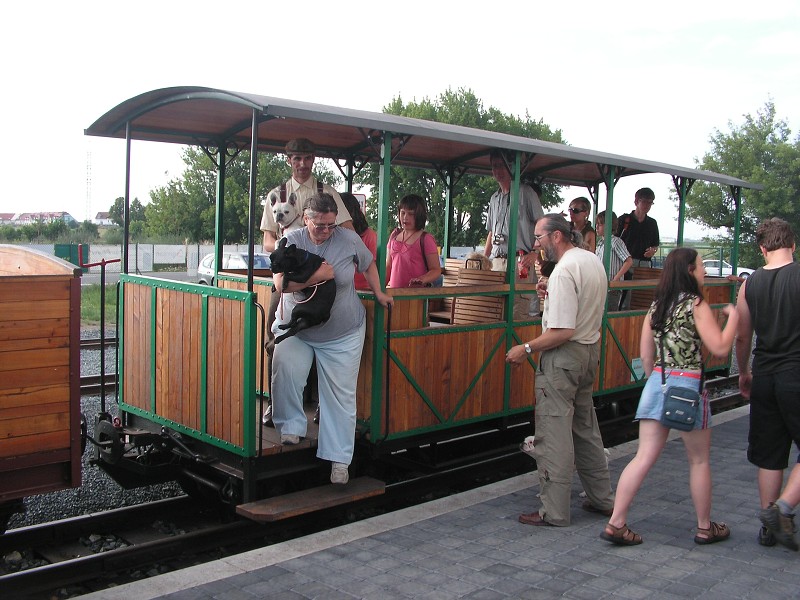 img00009.jpg